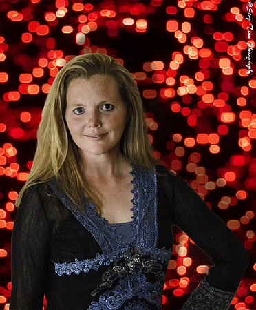 0044 Mary Red Lights 5x7