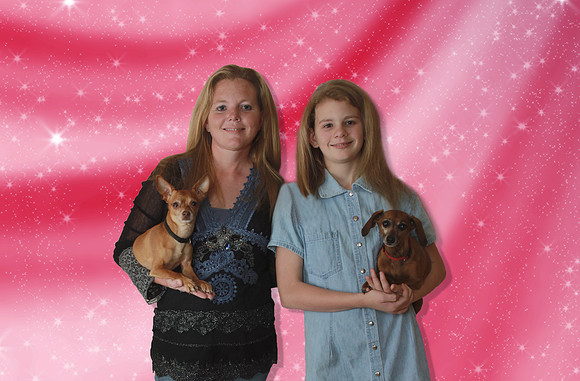 mary lizzy and dogs